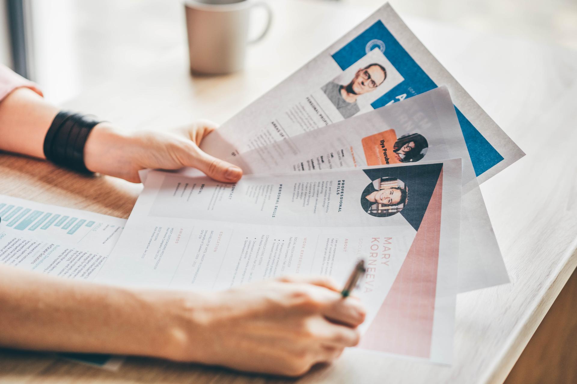 Reviewing multiple CVs