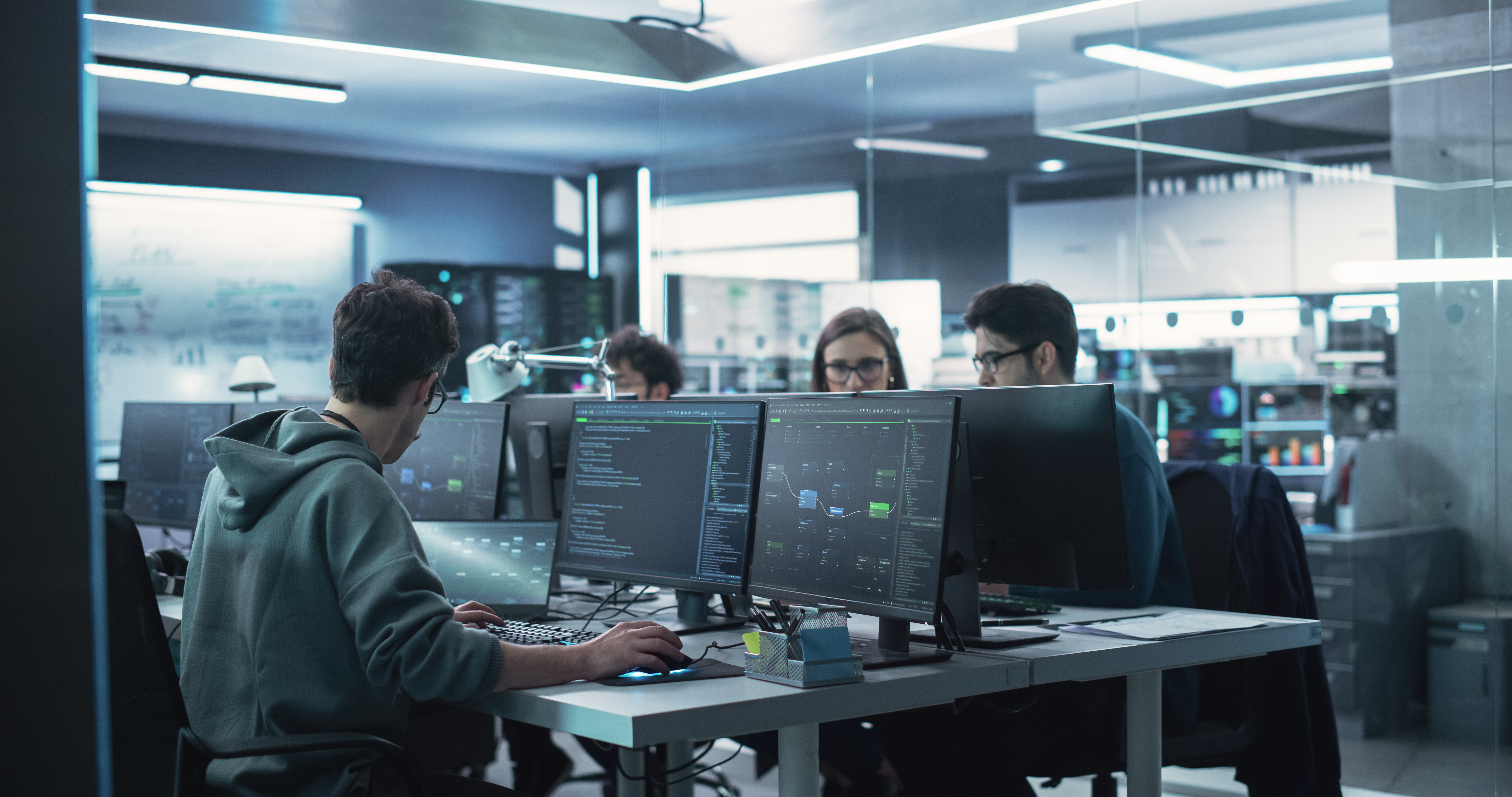 Team collaborating effectively in similar time zones vs delayed communication across continents